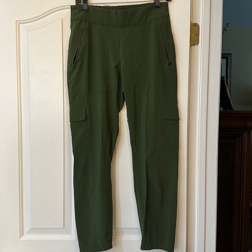 Athleta army green pant